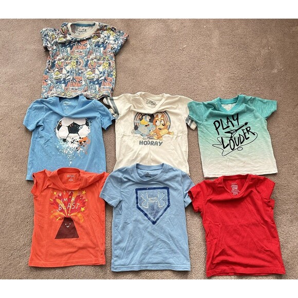 Lot of 7 boys’ short sleeve t-shirts, size 2-4T - Picture 2 of 3